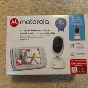 Motorola Comfort75 Video Baby Monitor - White and Black